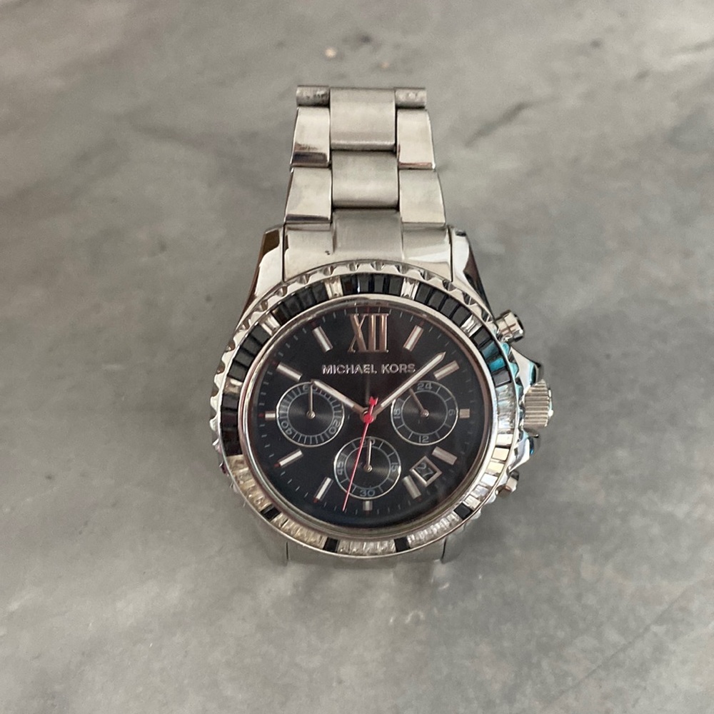 Michael Kors Stainless Steel Watch - BRAND NEW BATTERY